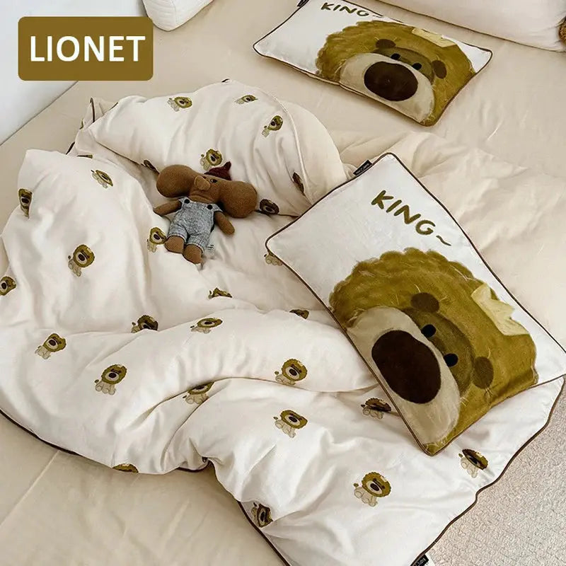 Le Caneton 3-Piece Bedding Set for Kids & Toddlers with Colorful Prints and Contrast Piping