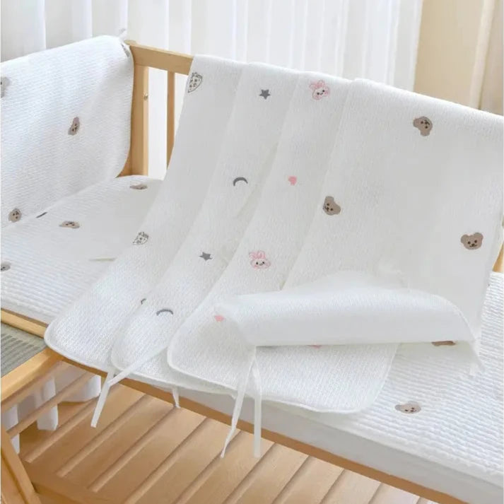 Le Caneton Breathable Mesh Crib Liner Set with Lovely Embroidery