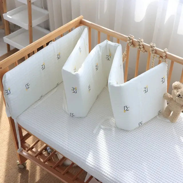 Cotton Baby Crib Protector with Lovely Embroidery