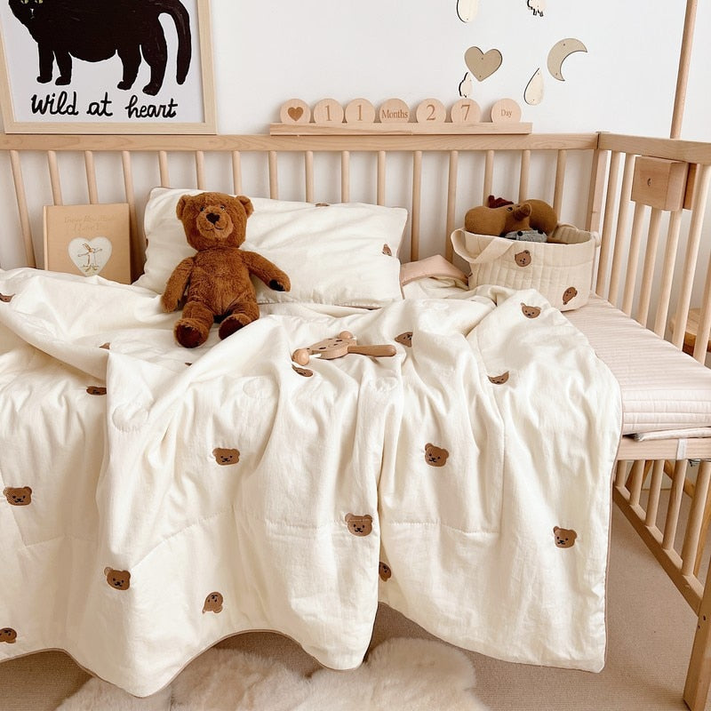 Lovely Cotton Baby Girl Quilt with Bear Embroidery