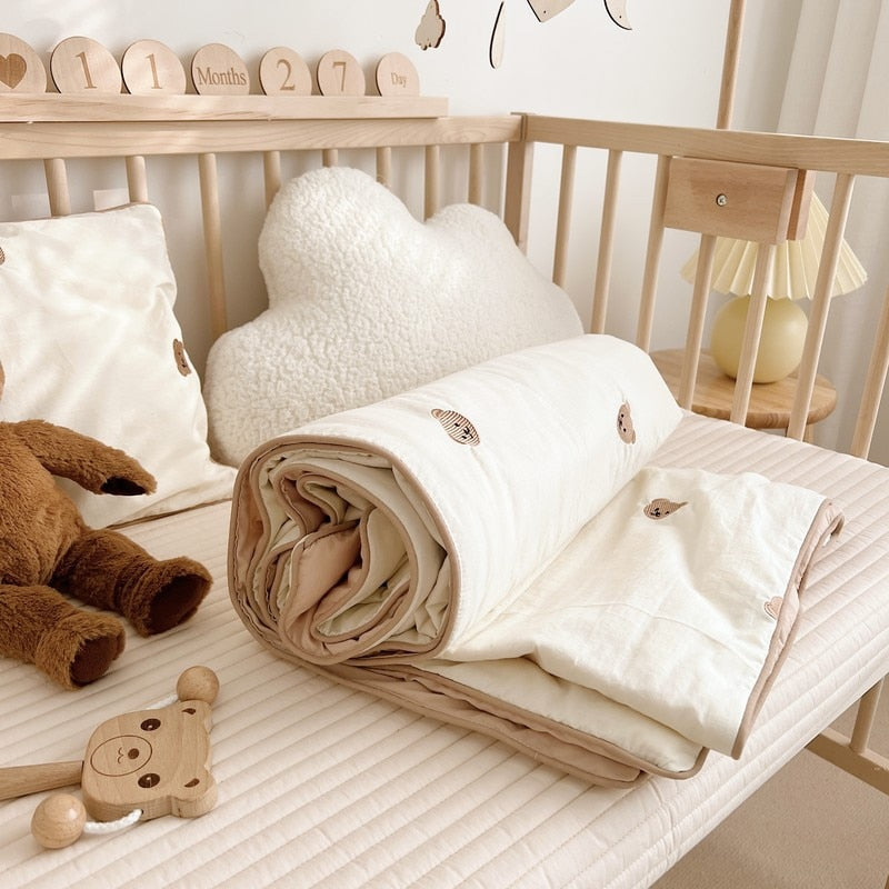 Lovely Cotton Baby Girl Quilt with Bear Embroidery