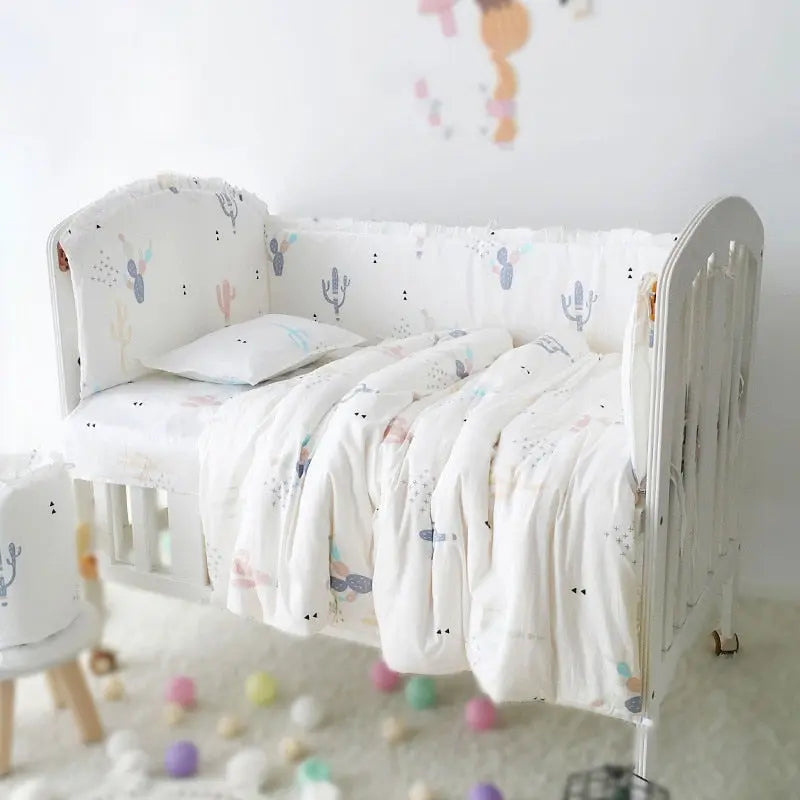Soft Cotton Baby Crib Bedding Set with Lovely Print
