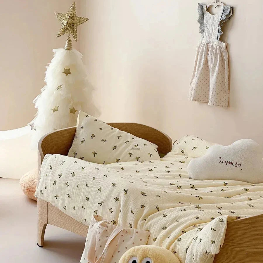 Le Caneton Soft Muslin Bedding Set for Toddlers with Charming Prints