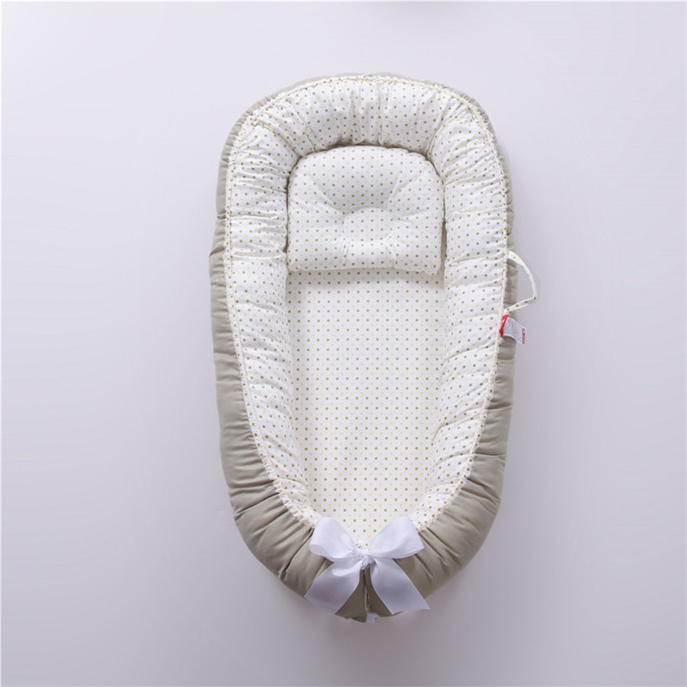 Portable Cotton Baby Crib with Support Pillow