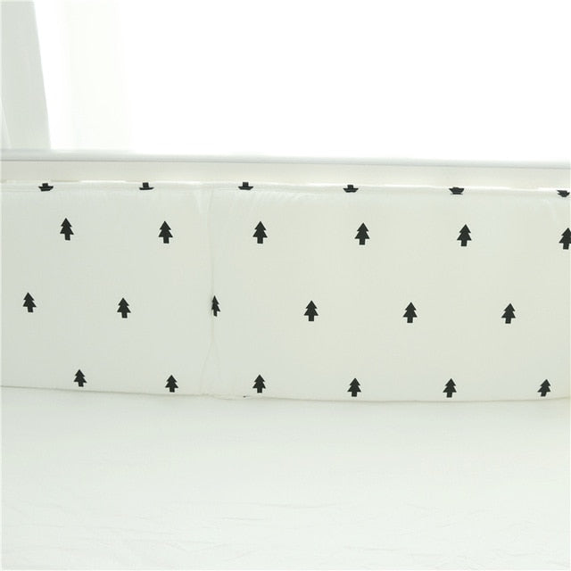 Soft Cotton One-Piece Baby Crib Rail Protector with White & Black Patterns