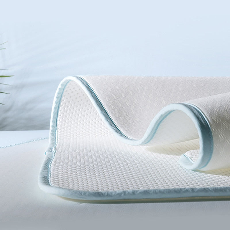 Breathable & Absorbent Cooling Mat for Baby Crib