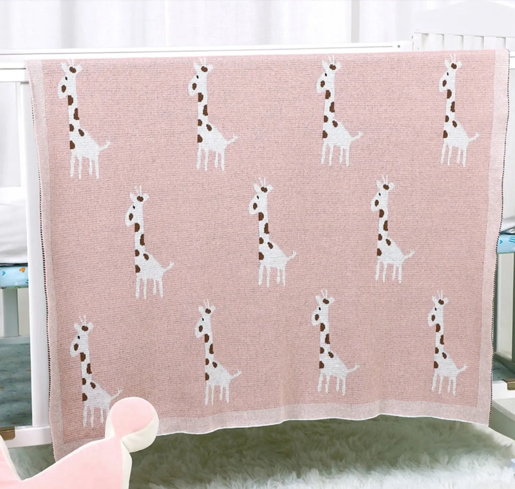 Soft Cotton Baby Blanket with Giraffe Pattern